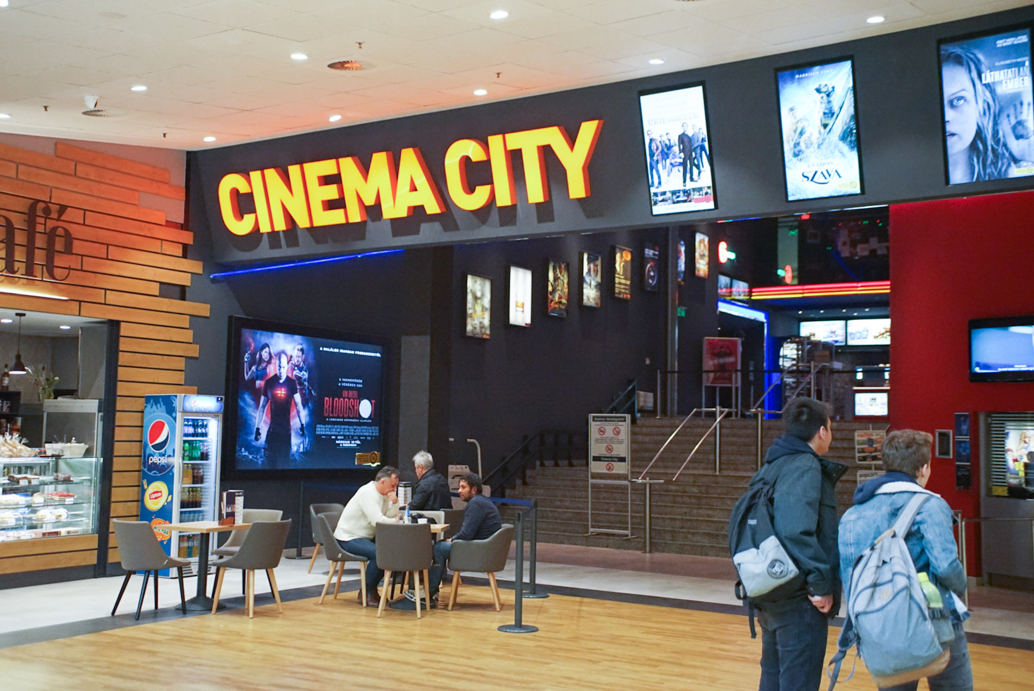 Cinema City Mozi Szeged Vakrandi Az élettel